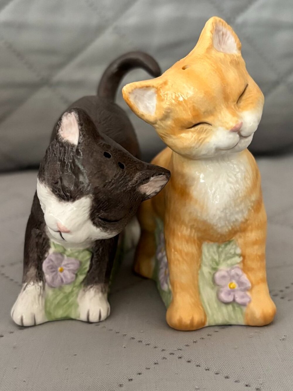 Lenox Season with Love Cat Salt and Pepper set, Kittens